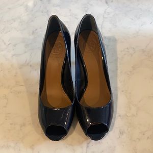 EUC size 7 navy blue Tory Burch peep toe heels